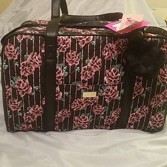 Betsey Johnson Handbags - Betsey luv weekender blk rose fuzzy flower fob*